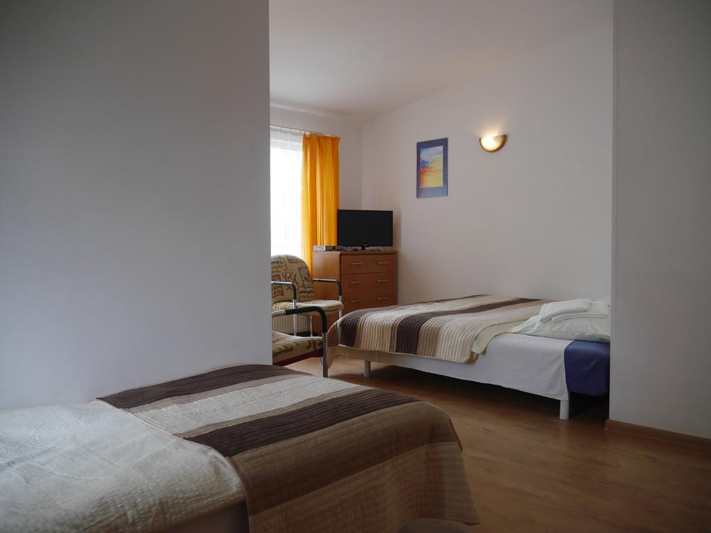 Apartament Bursztyn Rewal Zewnętrze zdjęcie